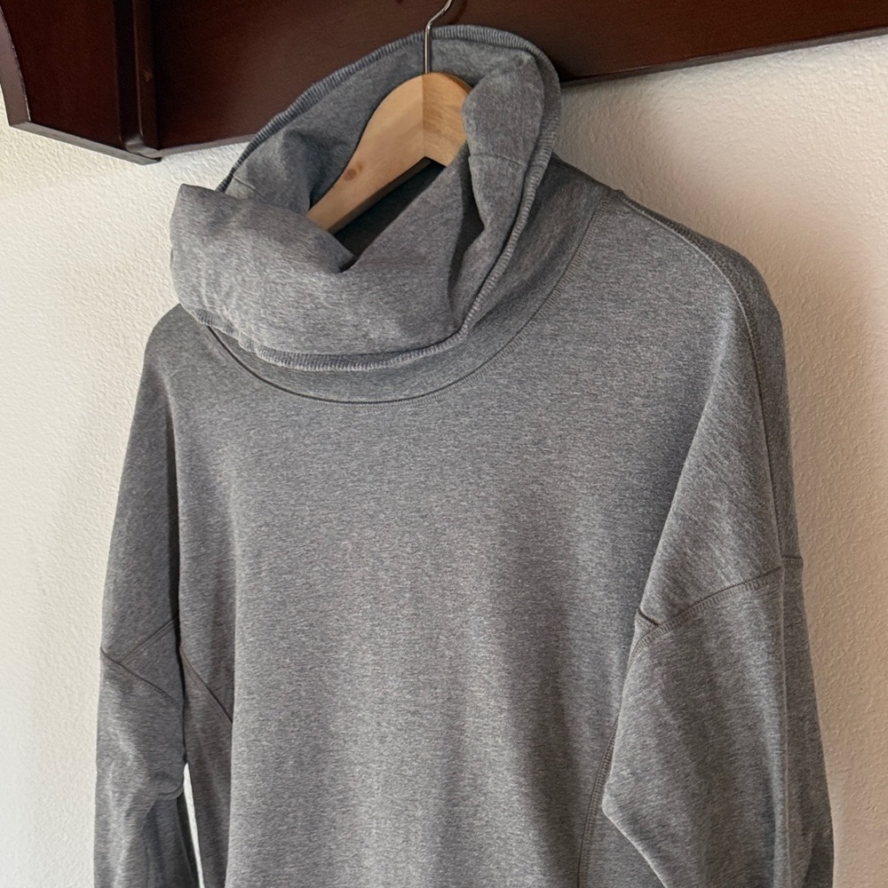 Lululemon Athletica Rest Day Cowl Neck Pullover Sweatshirt, Vintage Grey,Size 10 - Picture 7 of 13